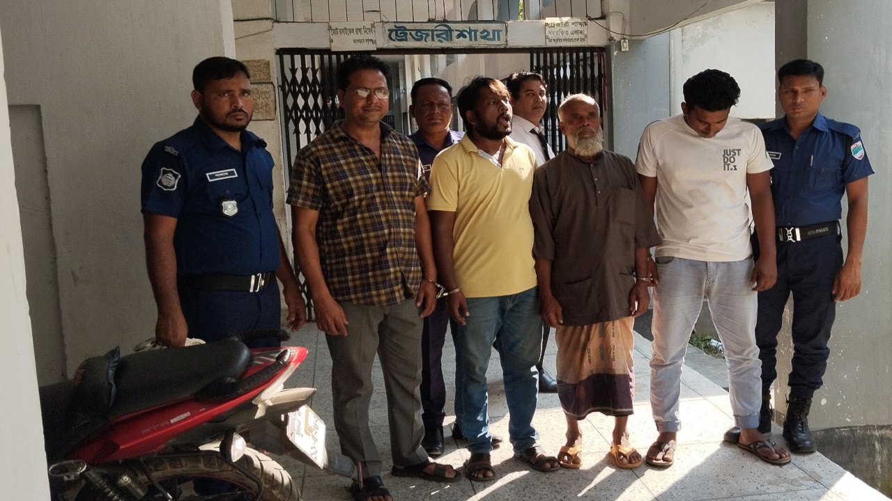মেহেরপুর বিএনপির আটককৃতদের একাংশ। ছবি : কালবেলা