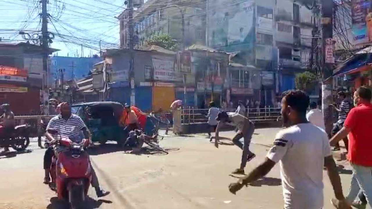 সিলেটে অবরোধ চলাকালীন সংঘর্ষ। ছবি : কালবেলা