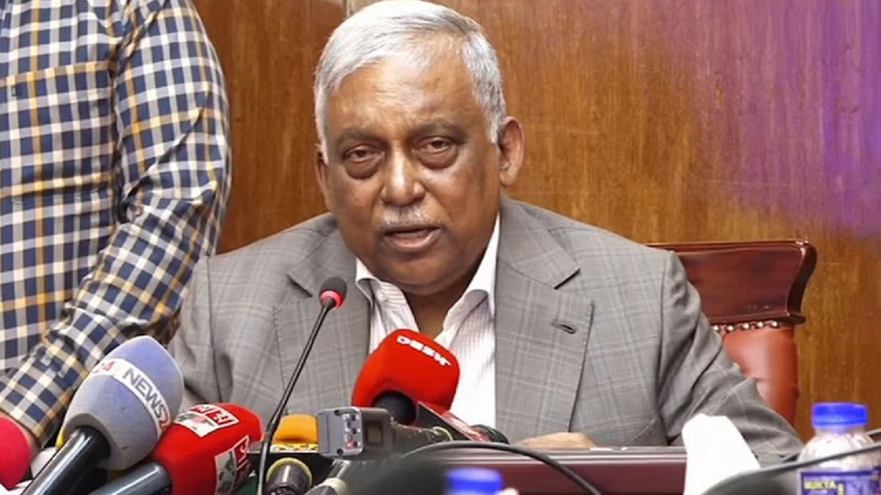 স্বরাষ্ট্রমন্ত্রী আসাদুজ্জামান খান কামাল। পুরোনো ছবি