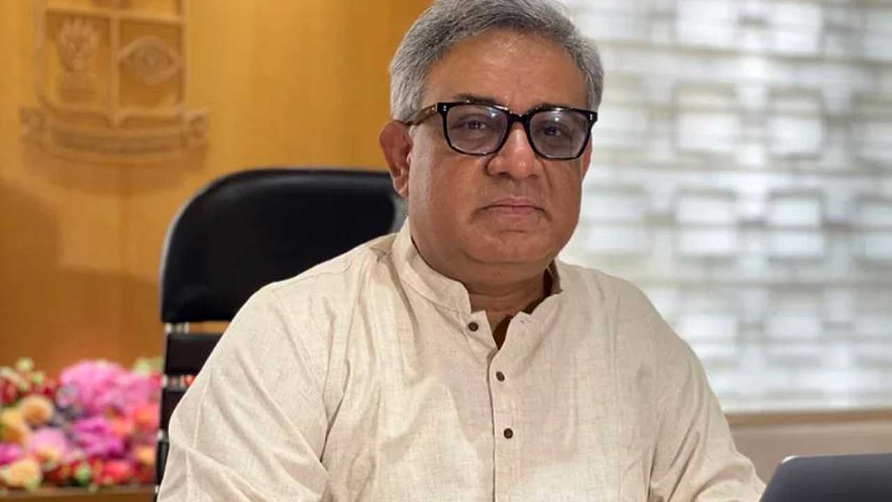 ঢাবির নতুন উপাচার্য অধ্যাপক এ এস এম মাকসুদ কামাল। ছবি : সংগৃহীত