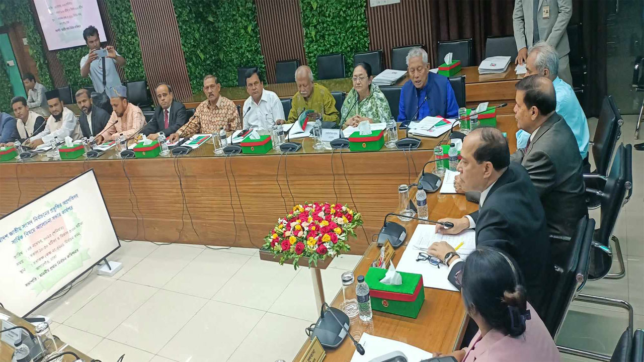 দ্বিতীয় দফায় সংলাপে বসেছে নির্বাচন কমিশন। ছবি : কালবেলা