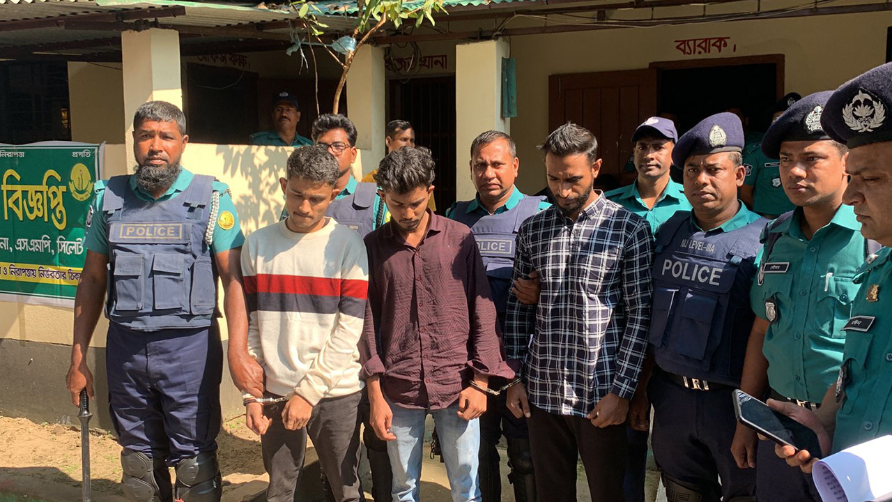 সিলেটে এটিএম বুথ থেকে টাকা চুরির ঘটনায় গ্রেপ্তার ৩