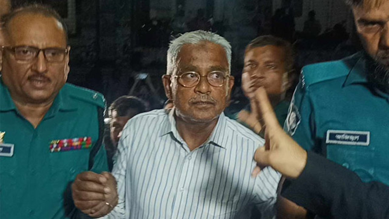 আদালতে সৈয়দ মোয়াজ্জেম হোসেন আলাল। পুরোনো ছবি