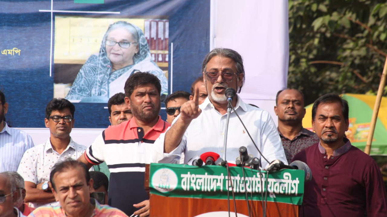 আওয়ামী যুবলীগের উদ্যোগে ‘মুক্তিযোদ্ধা হত্যা দিবস’ স্মরণে অনুষ্ঠানে শেখ ফজলে শামস্ পরশ। ছবি : সৌজন্য