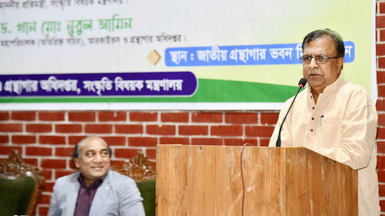 সংস্কৃতিবিষয়ক প্রতিমন্ত্রী কে এম খালিদ এমপি। ছবি : সংগৃহীত