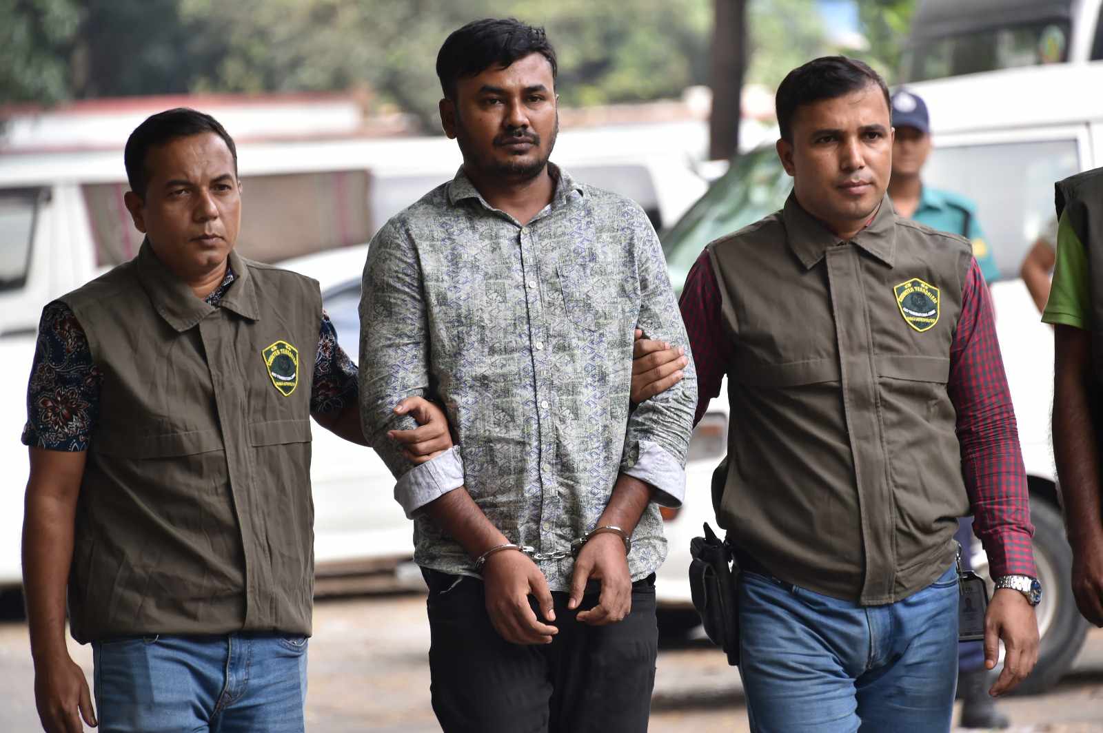 গ্রেপ্তার আমান উল্লাহ আমান।
