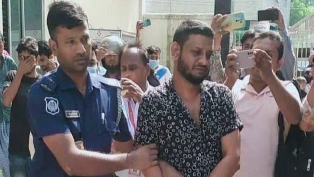গ্রেপ্তার রাজু আহমেদ।