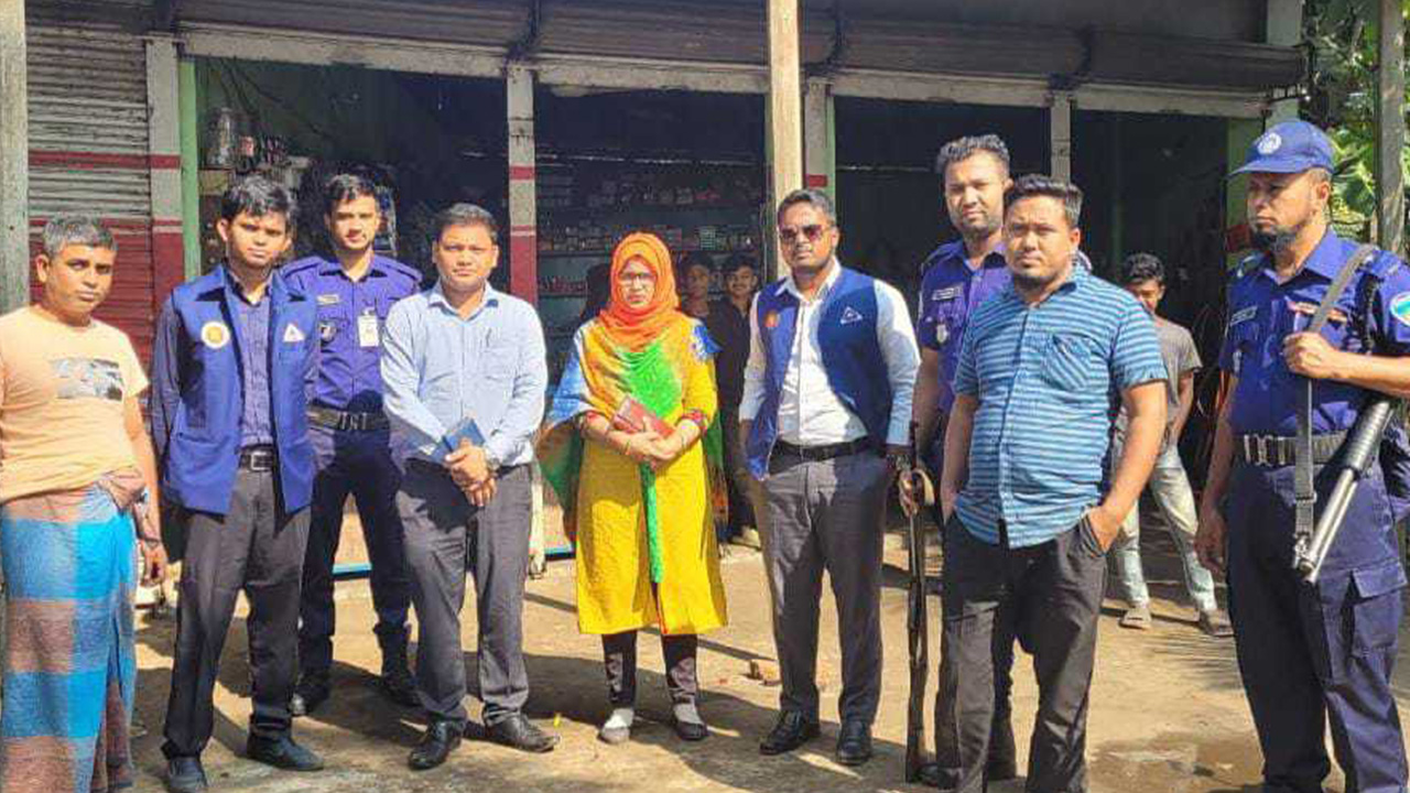 চাঁদপুরে বিএসটিআইয়ের অভিযান। ছবি : কালবেলা