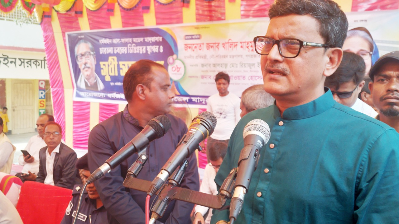 দিনাজপুরে নৌপরিবহন প্রতিমন্ত্রী খালিদ মাহমুদ চৌধুরী। ছবি : সংগৃহীত