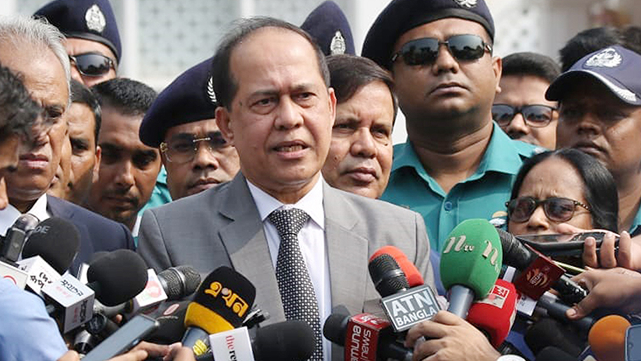 প্রধান নির্বাচন কমিশনার (সিইসি) কাজী হাবিবুল আউয়াল। পুরোনো ছবি