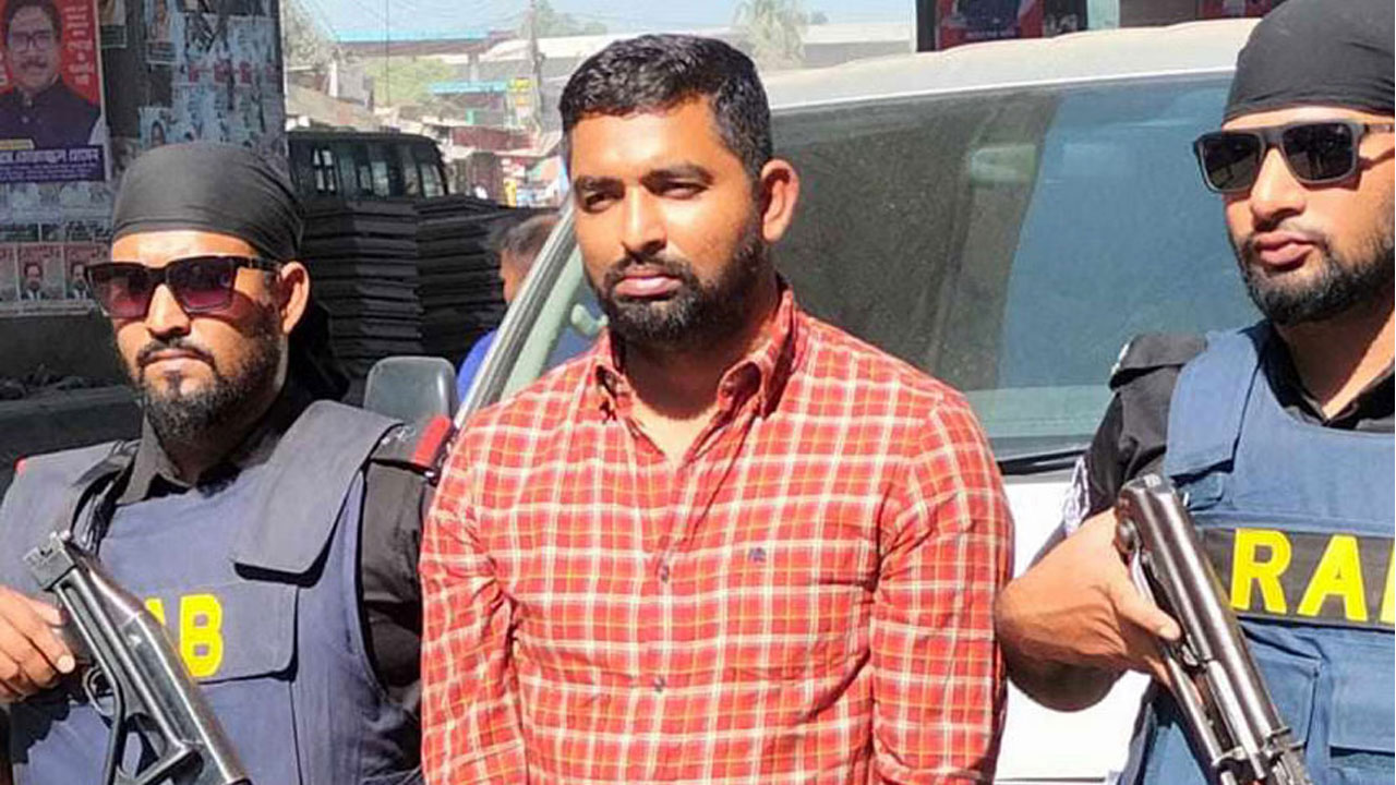 গ্রেপ্তার ছাত্রদল নেতা মামুন মজুমদার। ছবি : সংগৃহীত
