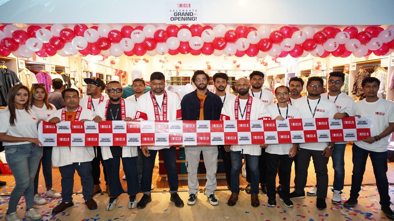 ঢাকায় একসঙ্গে সাতটি শোরুমের উদ্বোধন করেছে নতুন পোশাক ব্র্যান্ড মাইক্লো। ছবি : সংগৃহীত