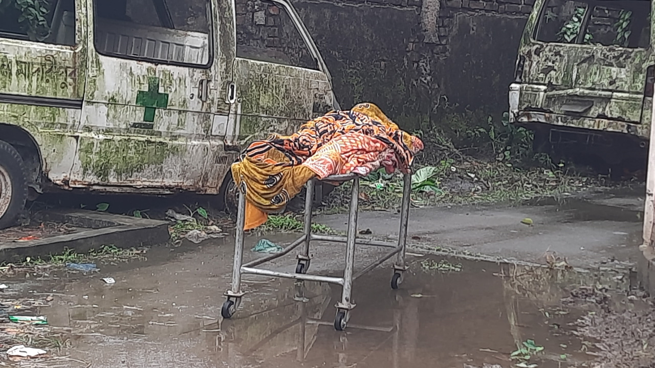 নিহত নারীর মরদেহ। ছবি : কালবেলা