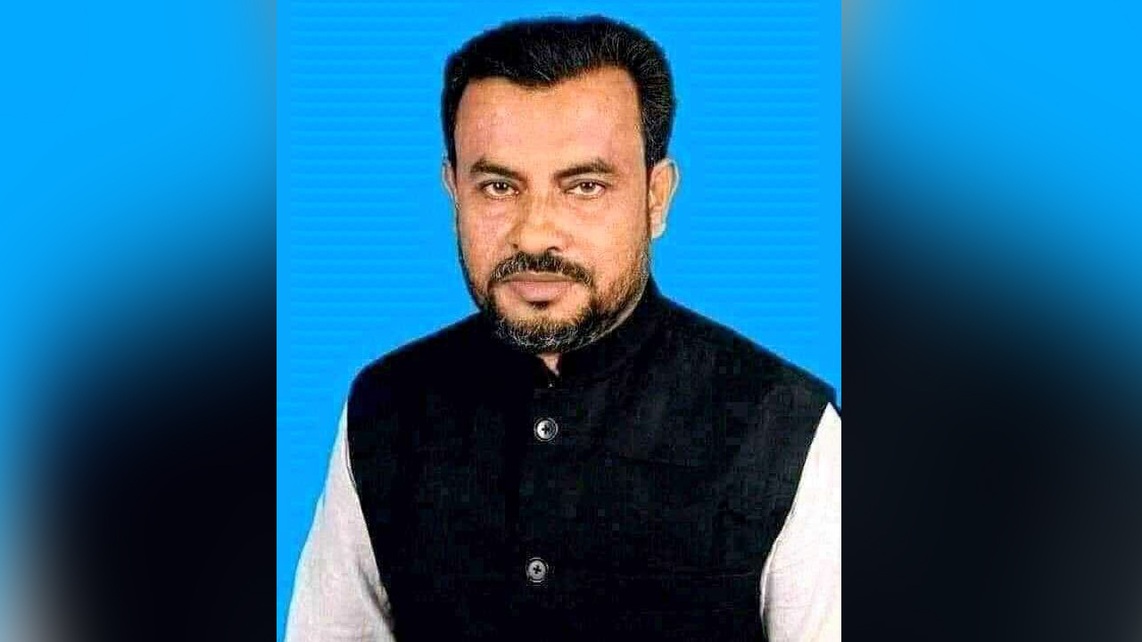 আসাদুজ্জামান মিন্টু মল্লিক, চেয়ারম্যান, হলদিয়া ইউনিয়ন পরিষদ, আমতলী, বরগুনা। ছবি : সংগৃহীত