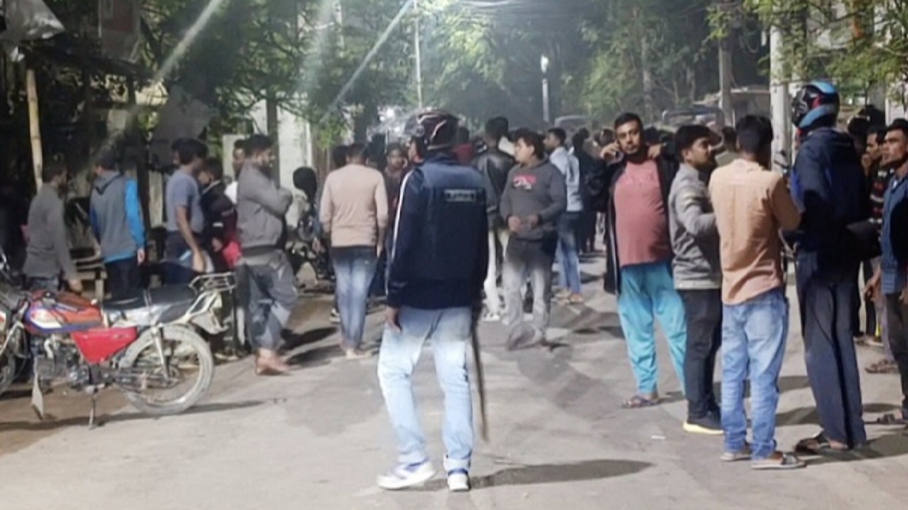 দুপক্ষের সংঘর্ষ ও গোলাগুলির ঘটনায় থমথমে রাজশাহী নগরী। ছবি : কালবেলা