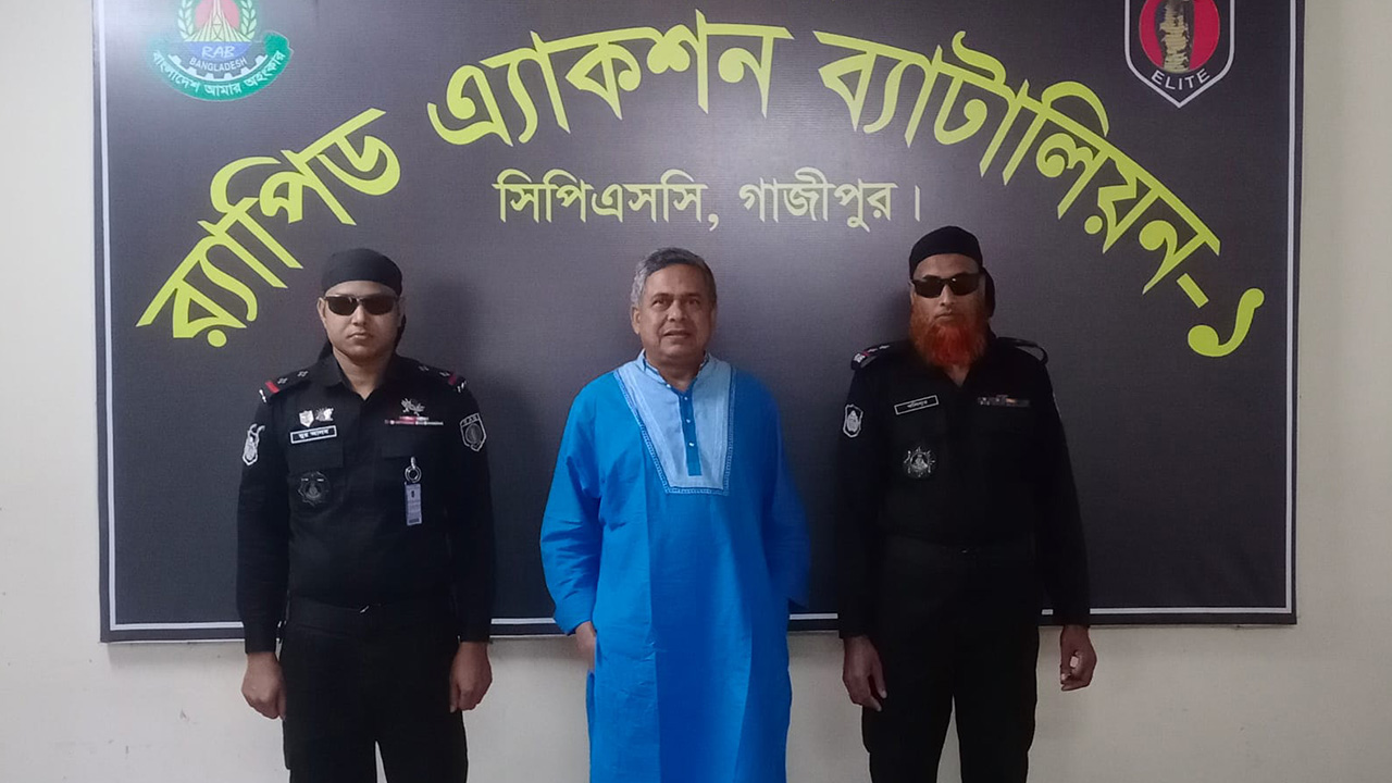 অধ্যাপক ডা. এসএম রফিকুল ইসলাম বাচ্চু গ্রেপ্তার। ছবি : কালবেলা