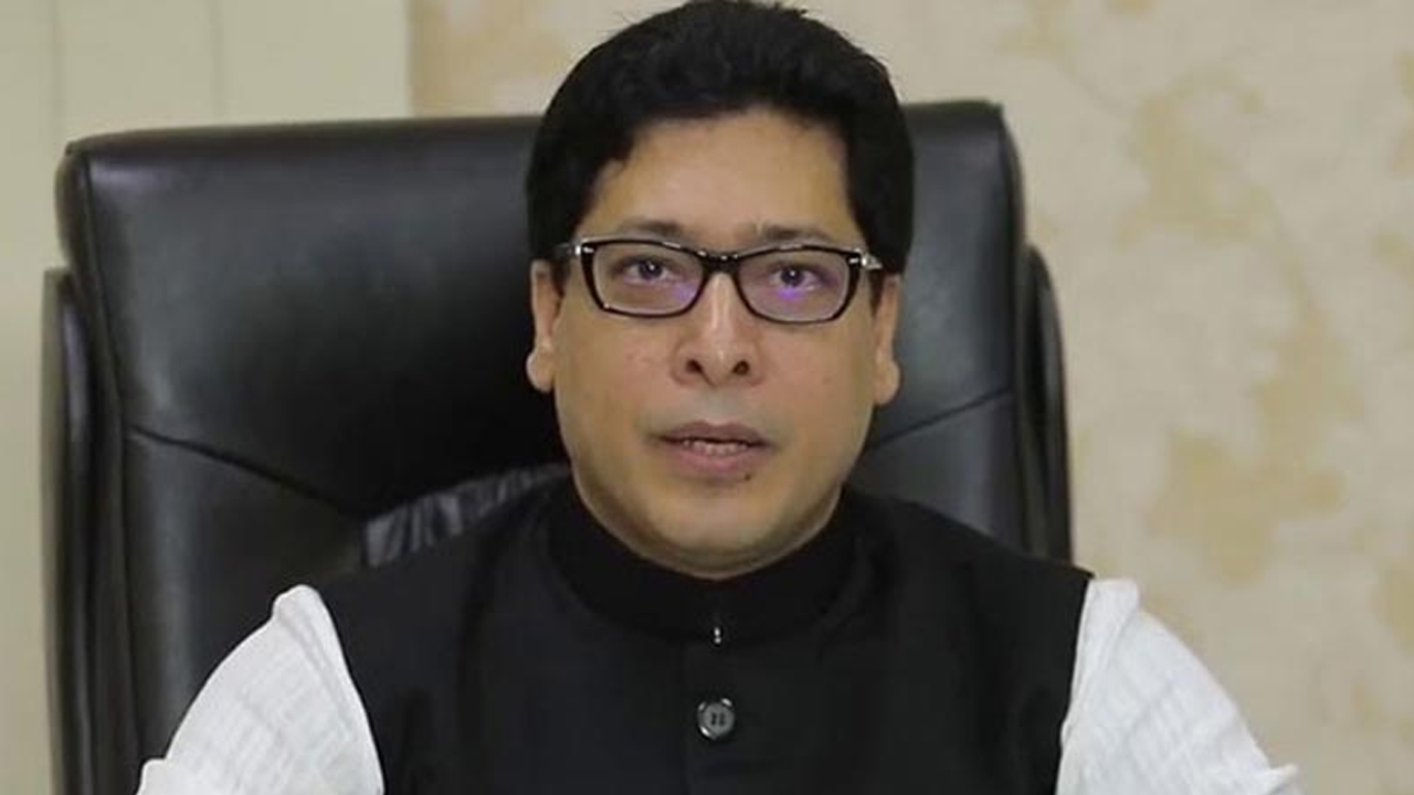 জনপ্রশাসন প্রতিমন্ত্রী ফরহাদ হোসেন। পুরোনো ছবি