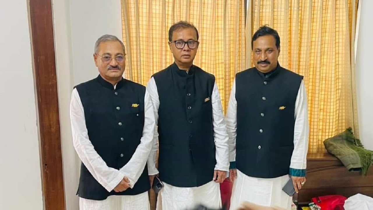 ফেনী থেকে আ.লীগের মনোনীত প্রার্থীরা। ছবি : কালবেলা