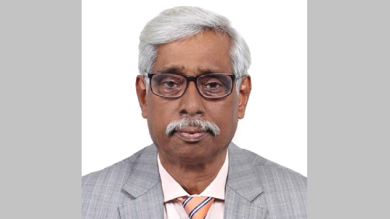 বাংলাদেশ হিন্দু বৌদ্ধ-খ্রিষ্টান ঐক্য পরিষদ কেন্দ্রীয় কমিটির যুগ্ম সাধারণ সম্পাদক ও ঢাকা মহানগর সার্বজনীন পূজা পরিষদের সভাপতি মনিন্দ্র কুমার নাথ। ছবি : সংগৃহীত