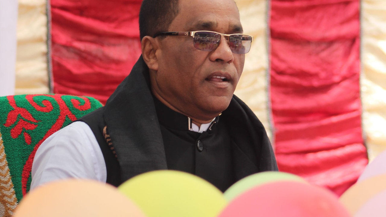 আওয়ামী লীগের মনোনীত সংসদ সদস্য প্রার্থী তুষার কান্তি মণ্ডল। ছবি : সংগৃহীত