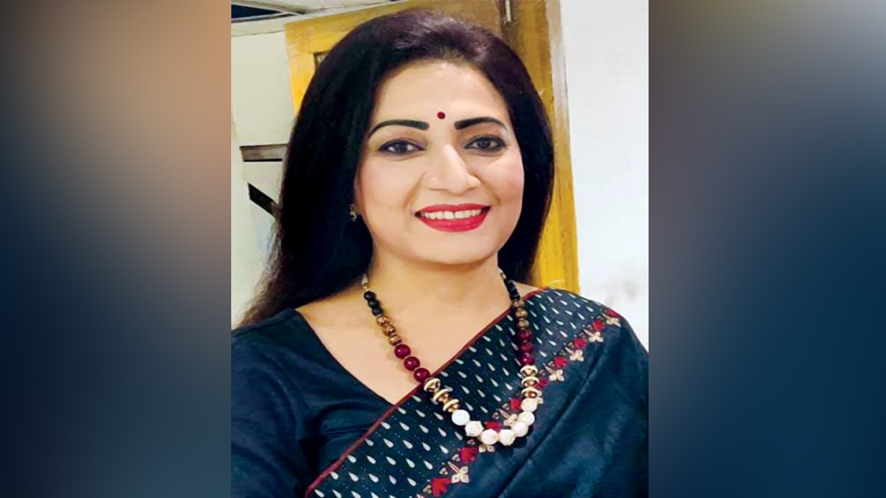 সিরাজগঞ্জ-২ আসনে আওয়ামী লীগ মনোনীত প্রার্থী জান্নাত আরা তালুকদার হেনরী। ছবি : সংগৃহীত