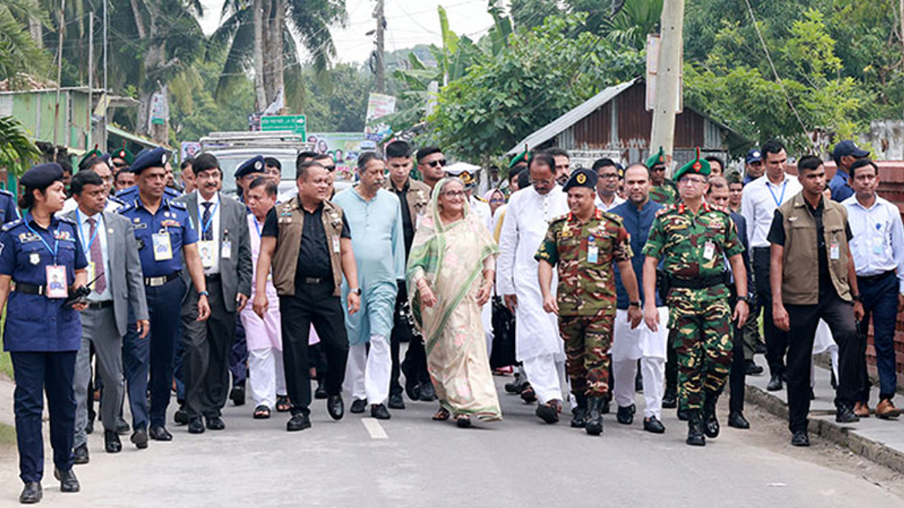 গোপালগঞ্জের কোটালীপাড়ায় প্রধানমন্ত্রী শেখ হাসিনা। ছবি : সংগৃহীত