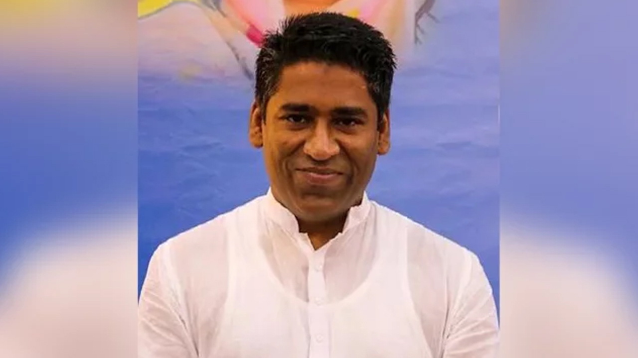 সেরনিয়াবাত সাদিক আবদুল্লাহ। পুরোনো ছবি