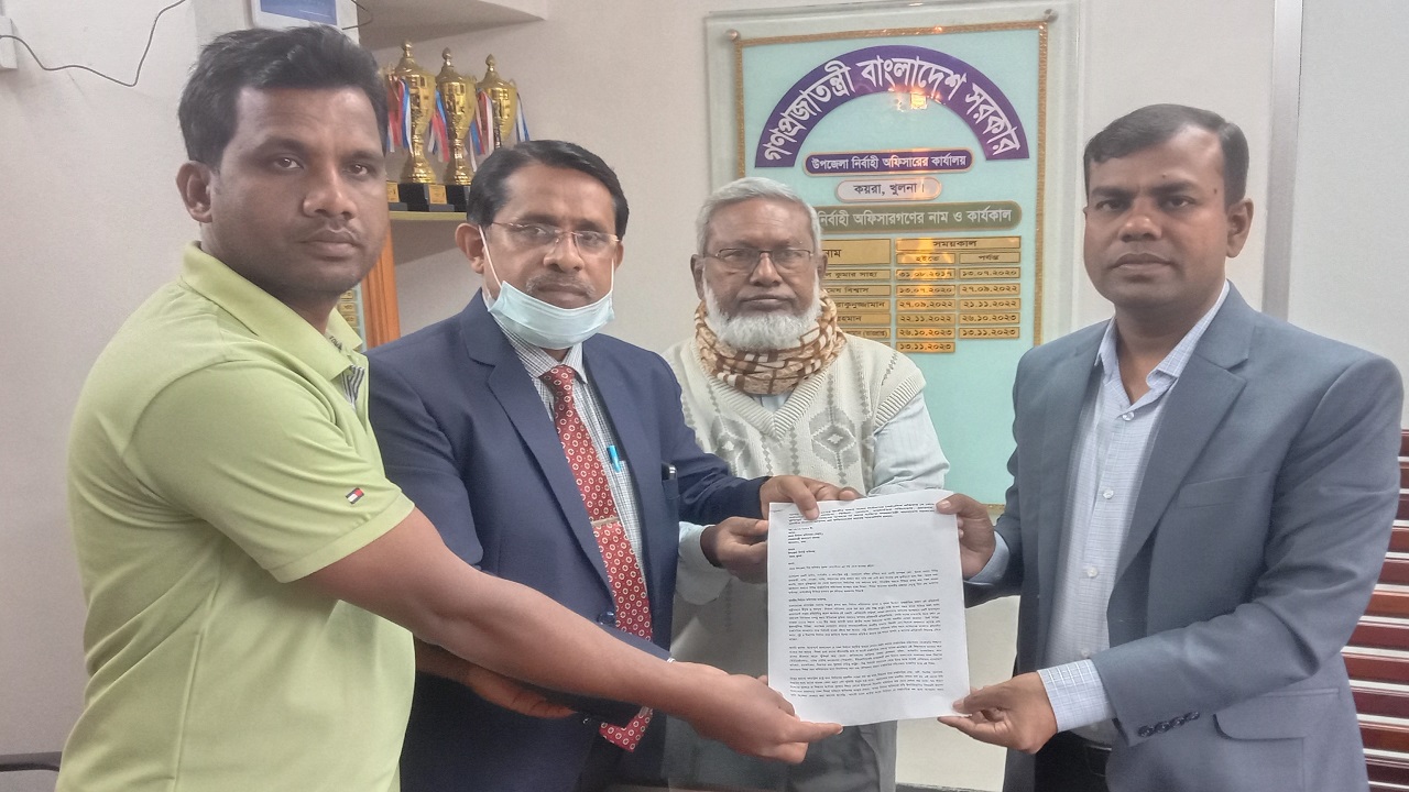 নির্বাচনে শিশুদের ব্যবহার না করার দাবিতে স্মারকলিপি প্রদান। ছবি : কালবেলা