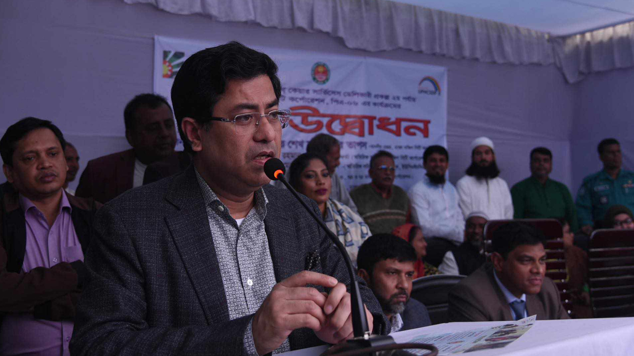রাজধানীর ধলপুরে মেয়র ব্যারিস্টার শেখ তাপস। ছবি : কালবেলা