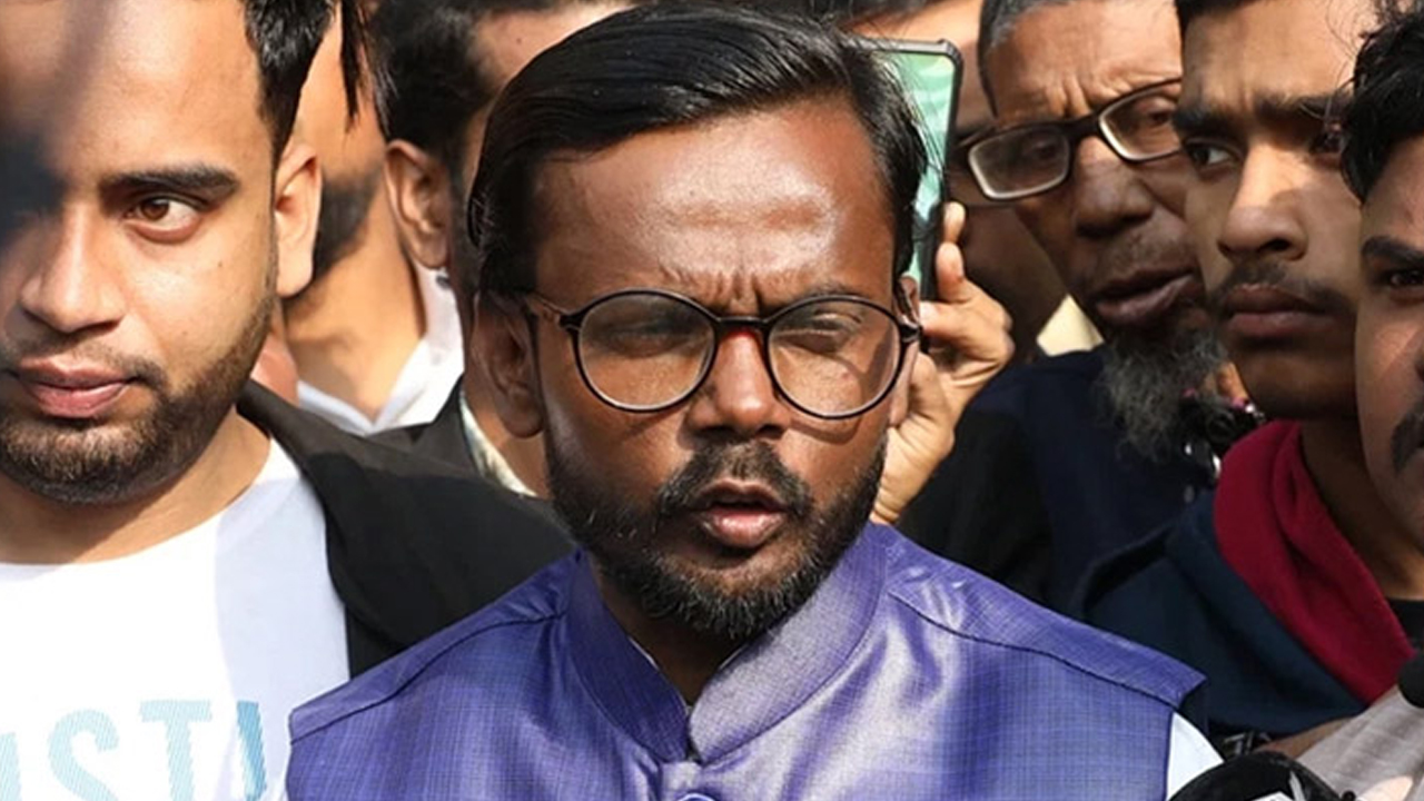 আলোচিত কনটেন্ট ক্রিয়েটর আশরাফুল হোসেন ওরফে হিরো আলম। পুরোনো ছবি