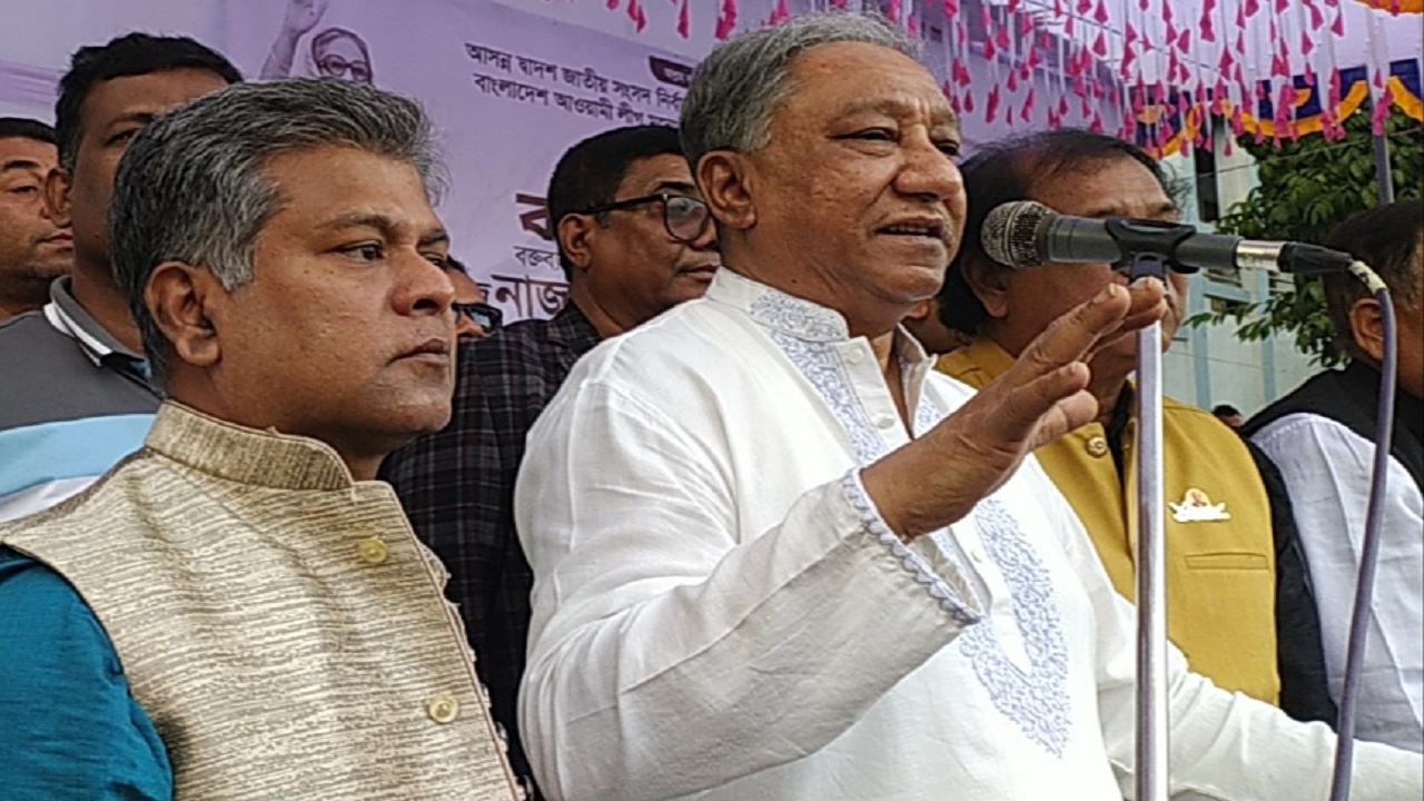কর্মী সমাবেশে বক্তব্য দিচ্ছেন নাজমুল হাসান পাপন। ছবি : কালবেলা