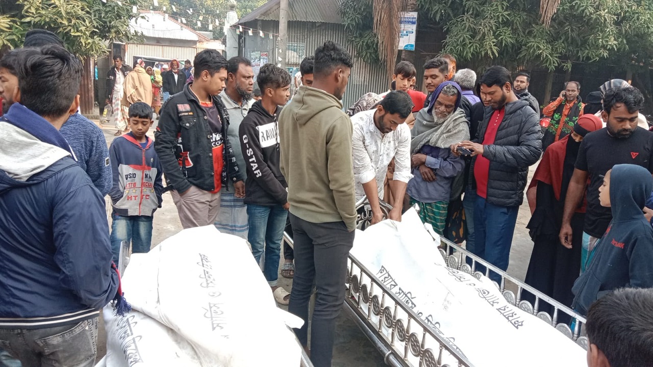 উদ্ধারকৃত মরদেহ। ছবি : কালবেলা