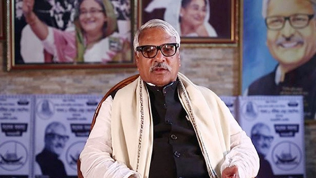 পাবনা-১ আসনে নৌকা প্রার্থী শামসুল হক টুকু।
