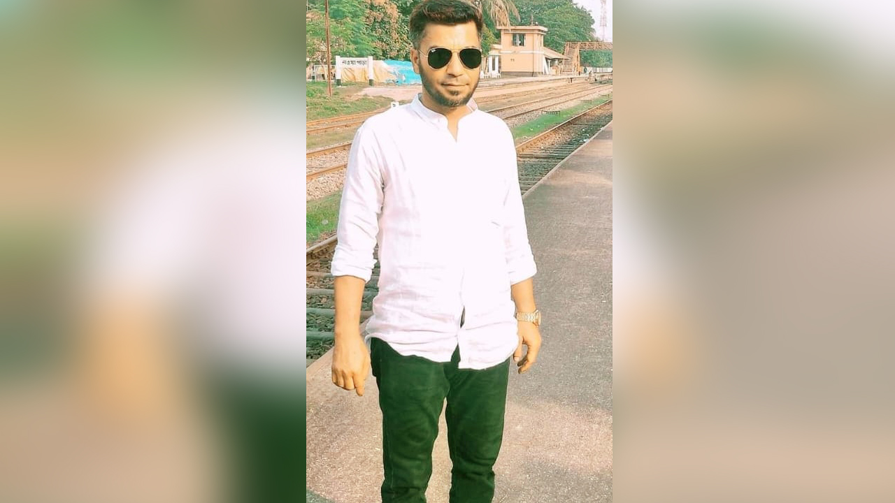 আহত যুবলীগ নেতা। ছবি : সংগৃহীত