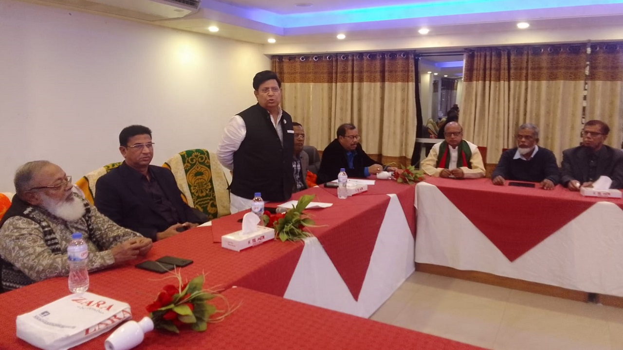 ১৪ দলীয় জোটের সঙ্গে পররাষ্ট্রমন্ত্রী ড. এ কে আব্দুল মোমেন। ছবি : কালবেলা