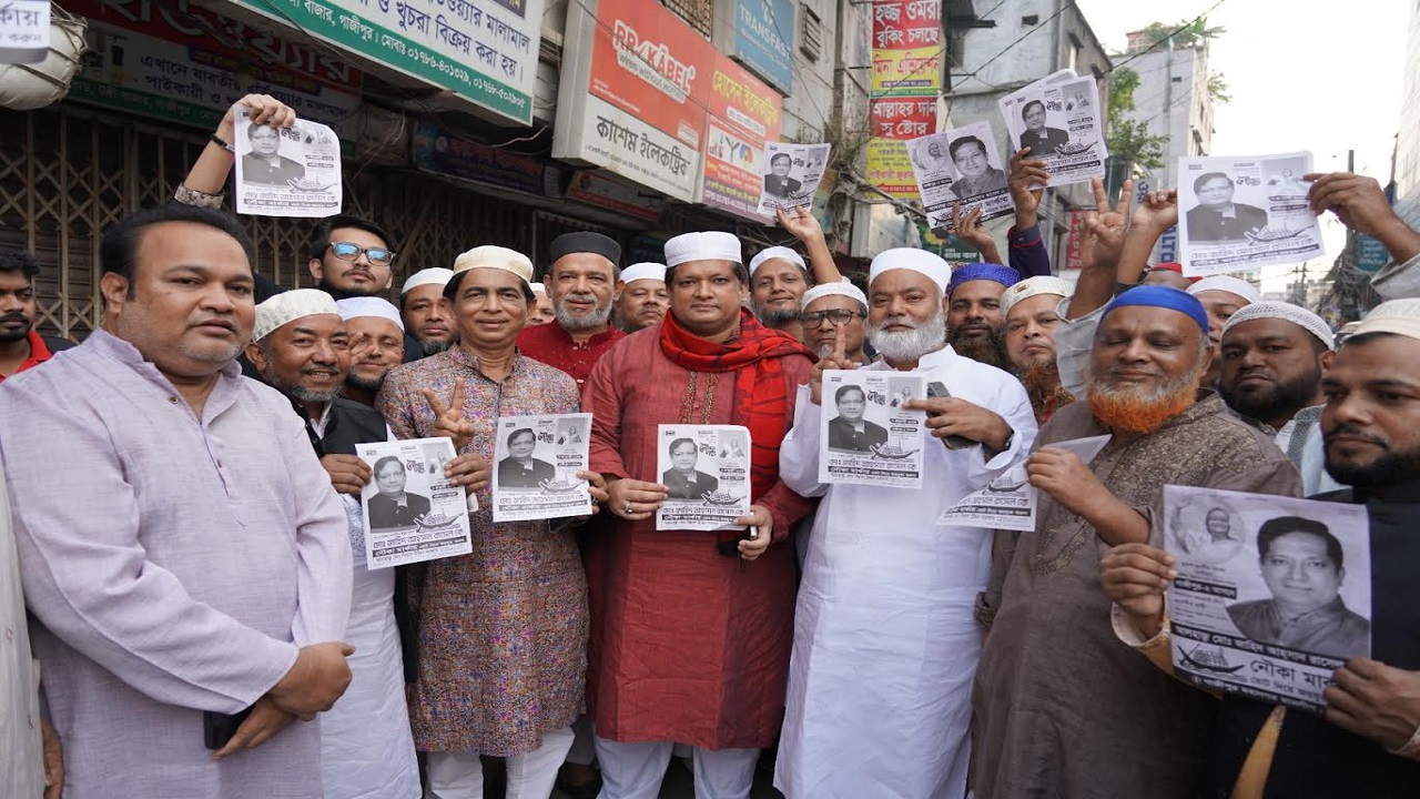 নির্বাচনী প্রচারে যুব ও ক্রীড়া প্রতিমন্ত্রী জাহিদ আহসান রাসেল। ছবি : কালবেলা