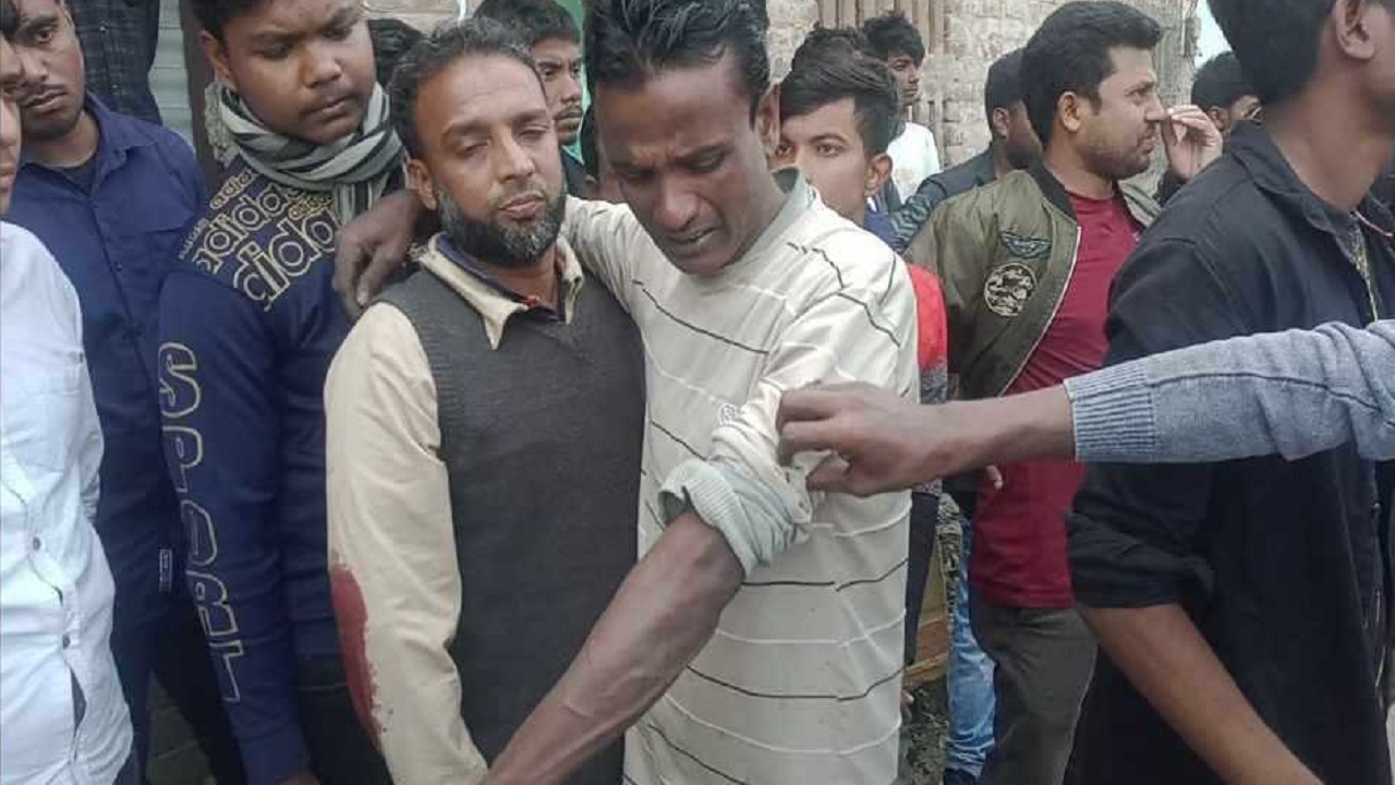 মারামারির ঘটনায় আহতদের একাংশ। ছবি : কালবেলা