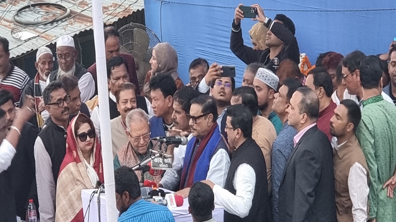 নির্বাচনী পথসভায় বক্তব্য দিচ্ছেন ওবায়দুল কাদের। ছবি : কালবেলা