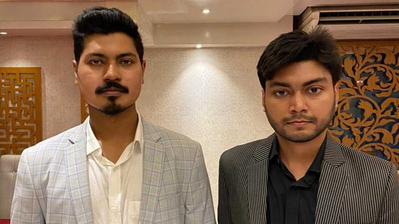 আসিফ ইকবাল ও শরিফুল ইসলাম আকাশ। ছবি : সংগৃহীত