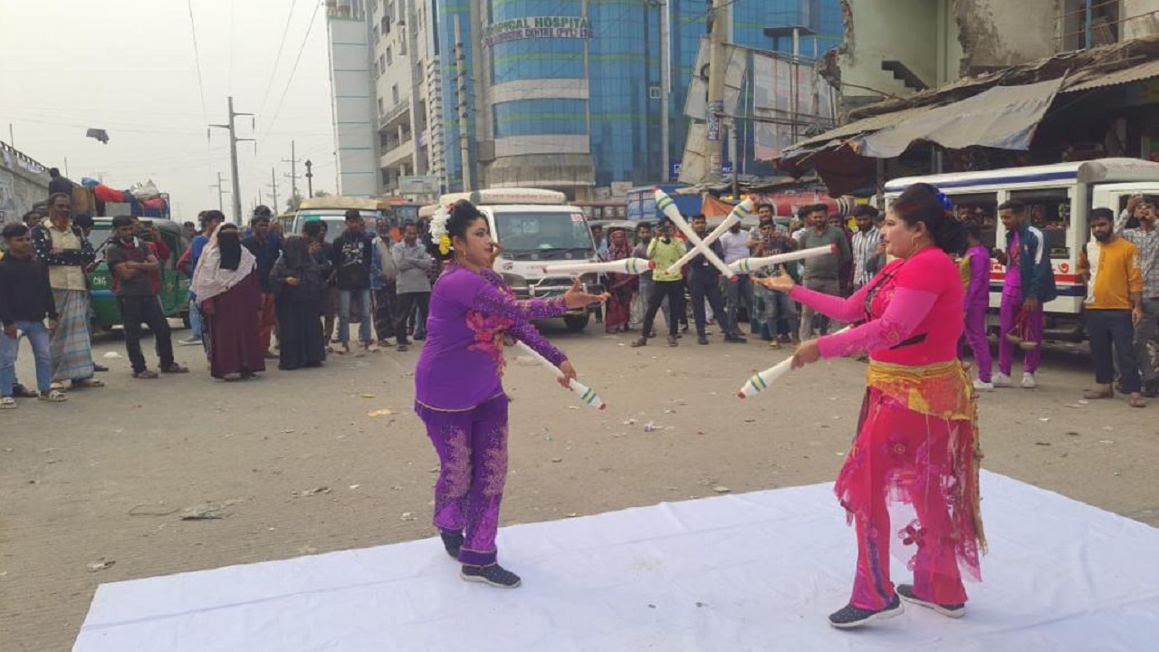 বাংলাদেশ শিল্পকলা একাডেমির আয়োজনে ৯ দিনব্যাপী গণজাগরণ উৎসব শেষ হয়েছে। ছবি : কালবেলা 