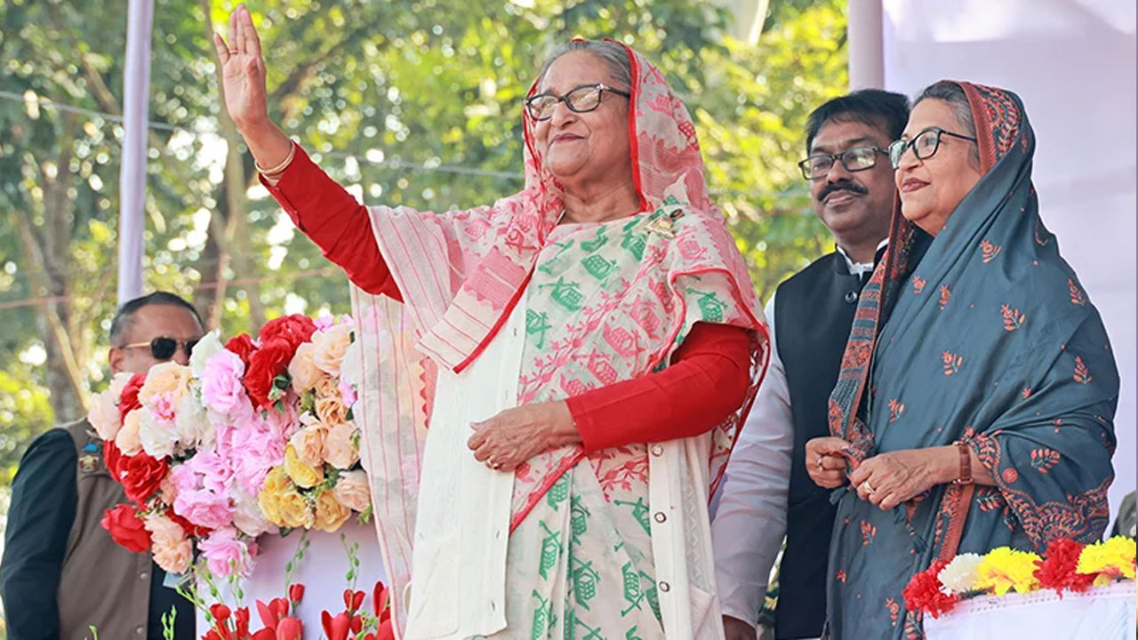 রংপুরে নির্বাচনী সভায় প্রধানমন্ত্রী শেখ হাসিনা। ছবি : সংগৃহীত