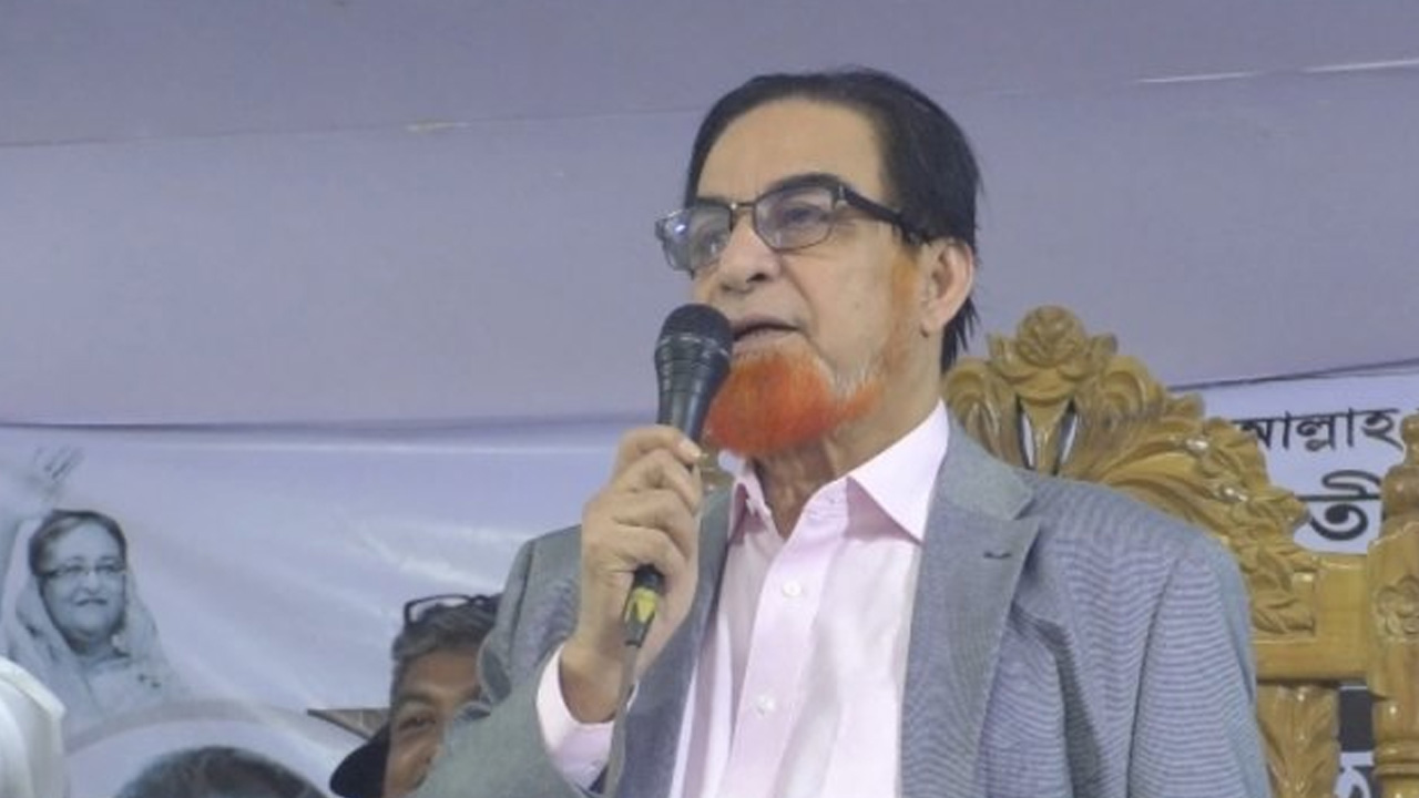 কুমিল্লা-৬ আসনে নৌকার প্রার্থী আ ক ম বাহাউদ্দিন বাহার। ছবি : সংগৃহীত