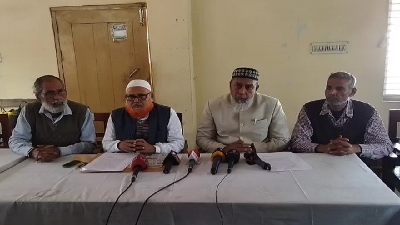 চুয়াডাঙ্গায় জাতীয় পার্টির দুই প্রার্থীর সংবাদ সম্মেলন। ছবি : কালবেলা