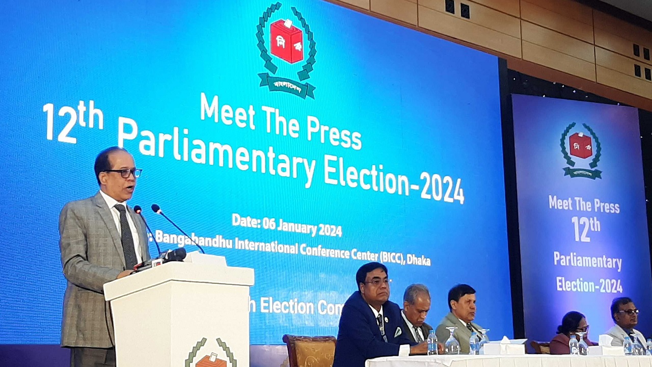 মিট দ্য প্রেসে কথা বলেন সিইসি কাজী হাবিবুল আউয়াল। ছবি : সংগৃহীত