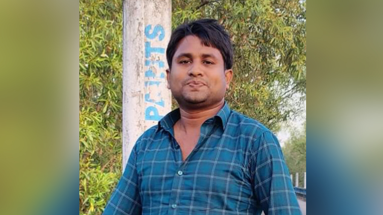১ লাখ টাকাসহ এনামুল হককে আটক করেছে আইনশৃঙ্খলা বাহিনী। ছবি : সংগৃহীত