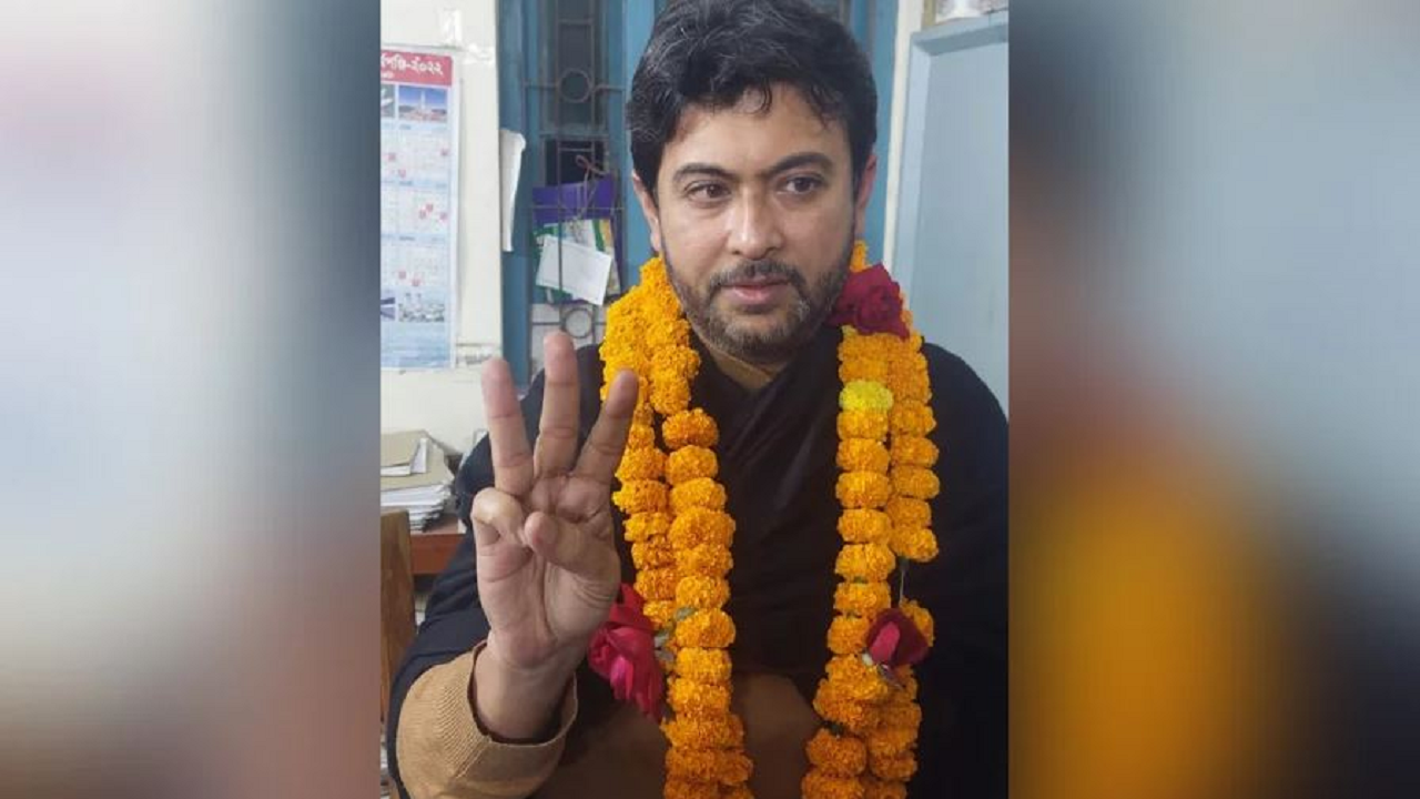 বিজয়ের পর নিক্সন চৌধুরী। ছবি : কালবেলা