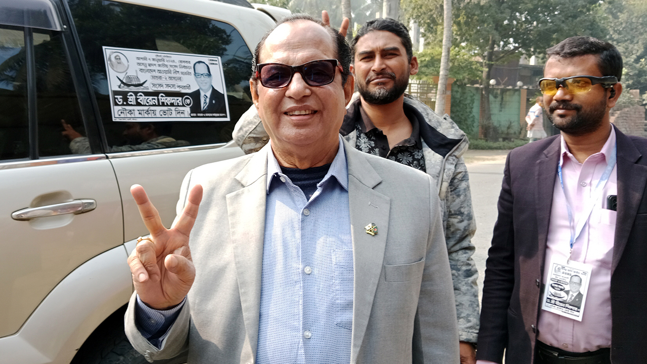 ড. বীরেন শিকদার। ছবি : কালবেলা