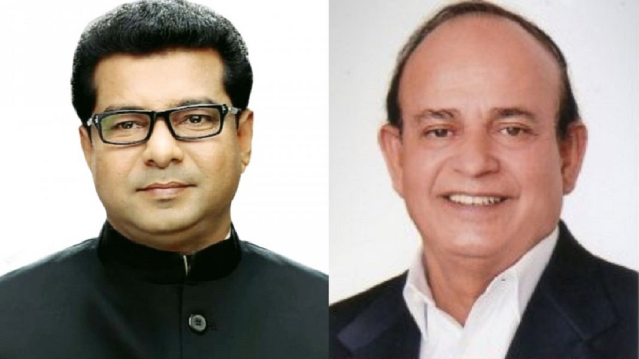 বাঁ থেকে মহিউদ্দিন মহারাজ ও আনোয়ার হোসেন মঞ্জু। পুরোনো ছবি