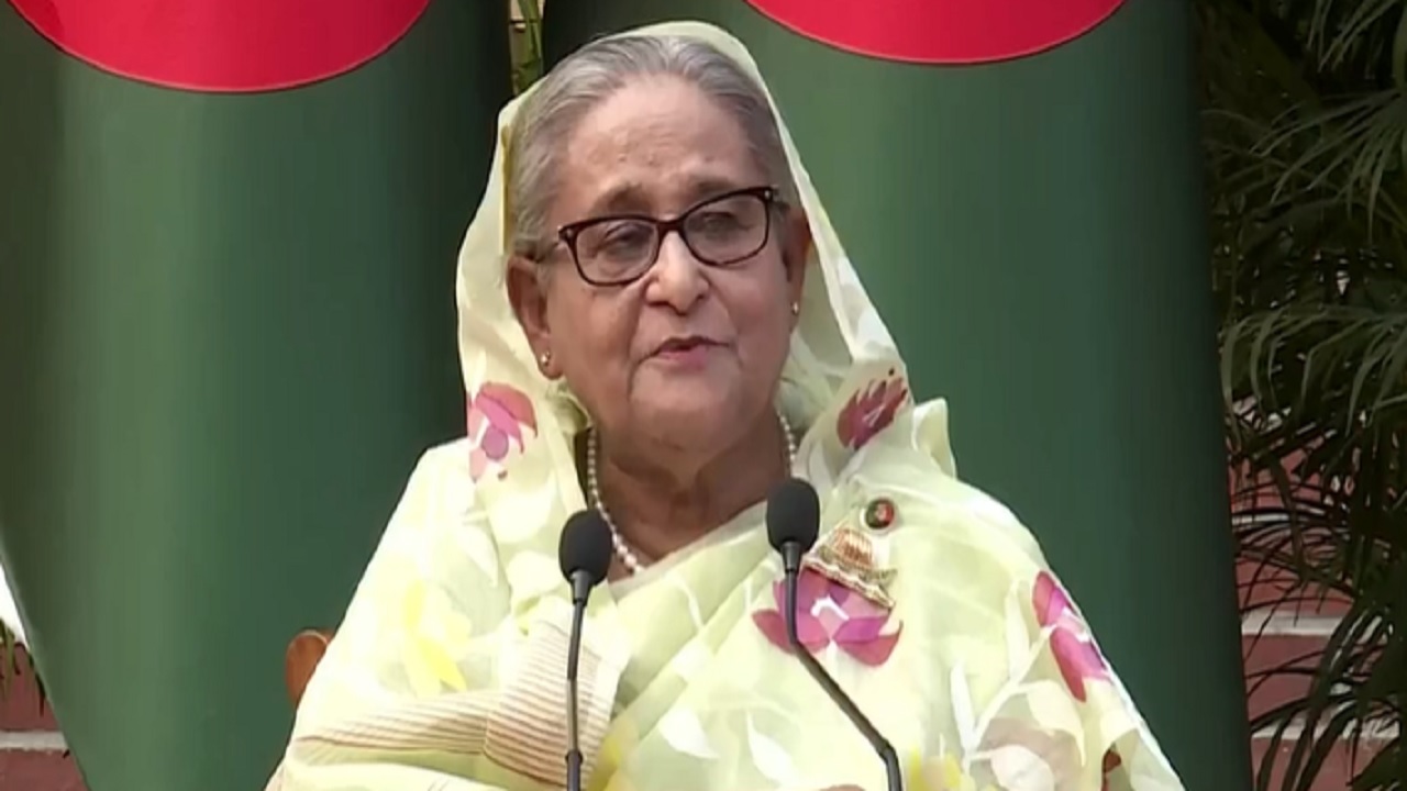 গণভবনে মতবিনিময় সভায় কথা বলেন প্রধানমন্ত্রী শেখ হাসিনা। ছবি : সংগৃহীত