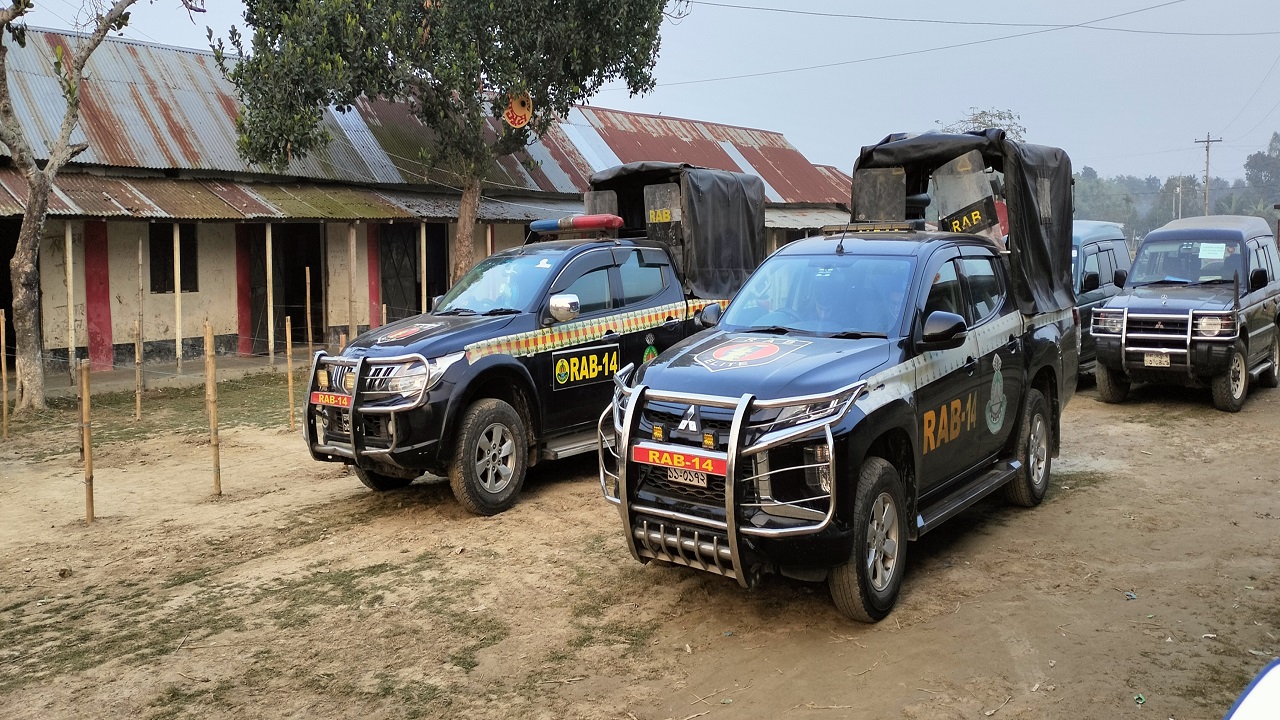 ময়মনসিংহে স্থগিত ভোটকেন্দ্রে নিরাপত্তা ব্যবস্থা জোরদার। ছবি : কালবেলা